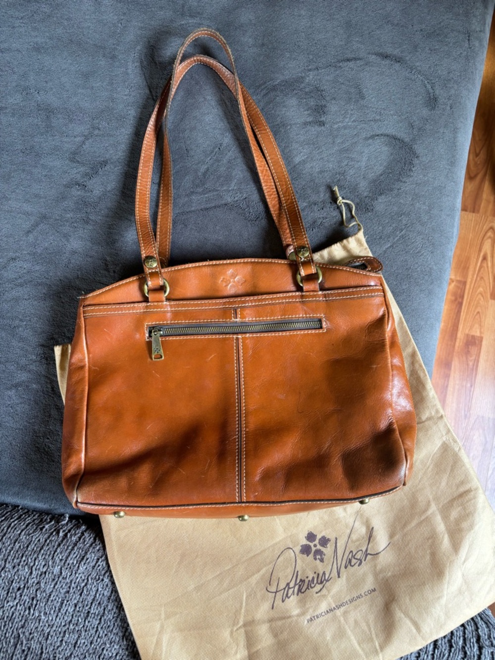 Patricia Nash Poppy Tote (Poppy Satchel), Heritage Tan Full Grain Leather Purse - Picture 12 of 16